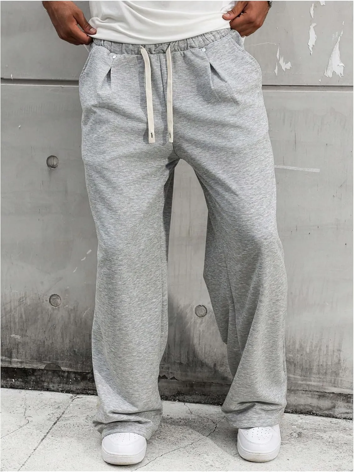 Men's Drawstring Waist Baggy Sweatpants Straight Leg Long Sports Track Pants with Pockets