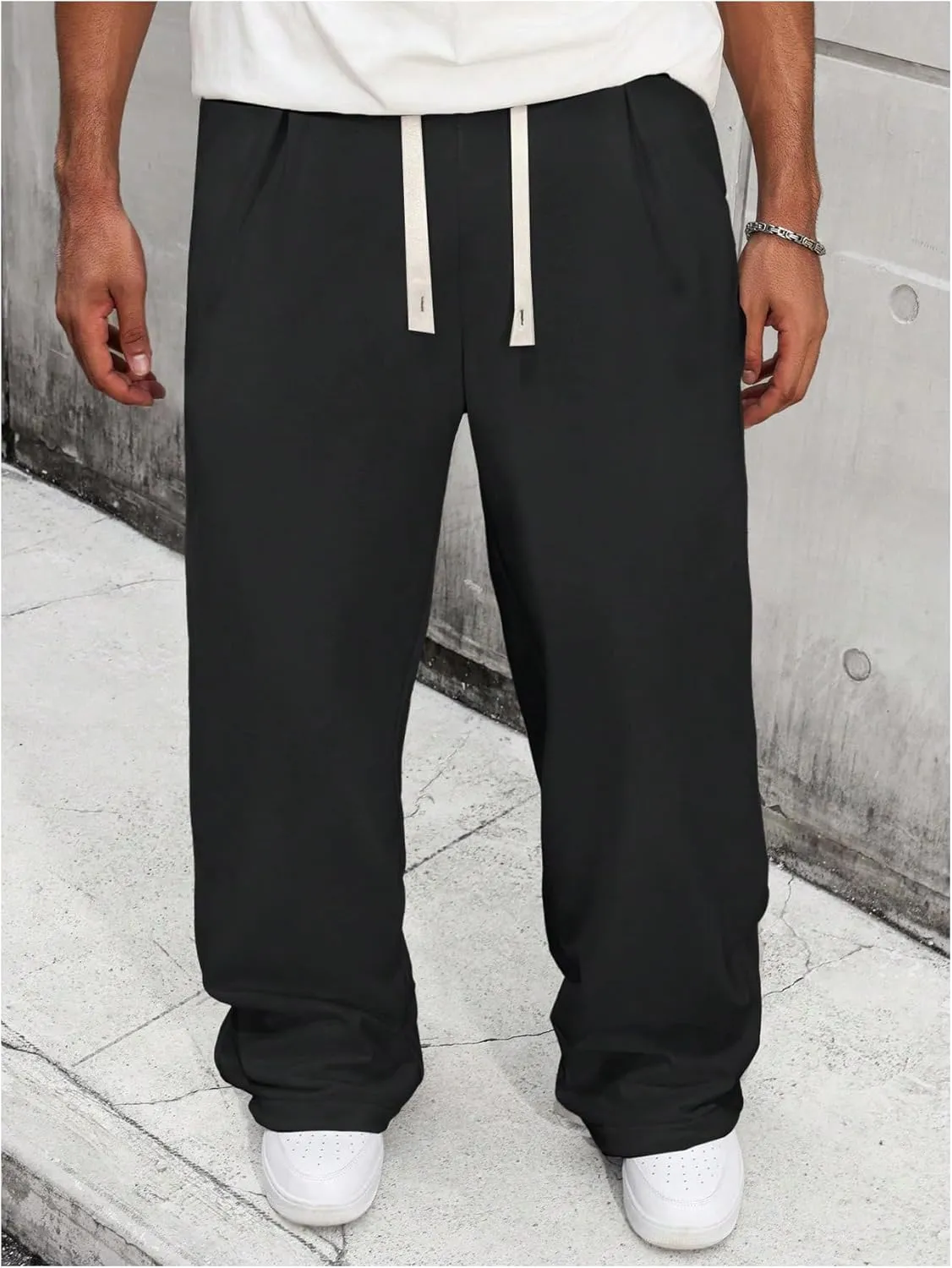 Men's Drawstring Waist Baggy Sweatpants Straight Leg Long Sports Track Pants with Pockets