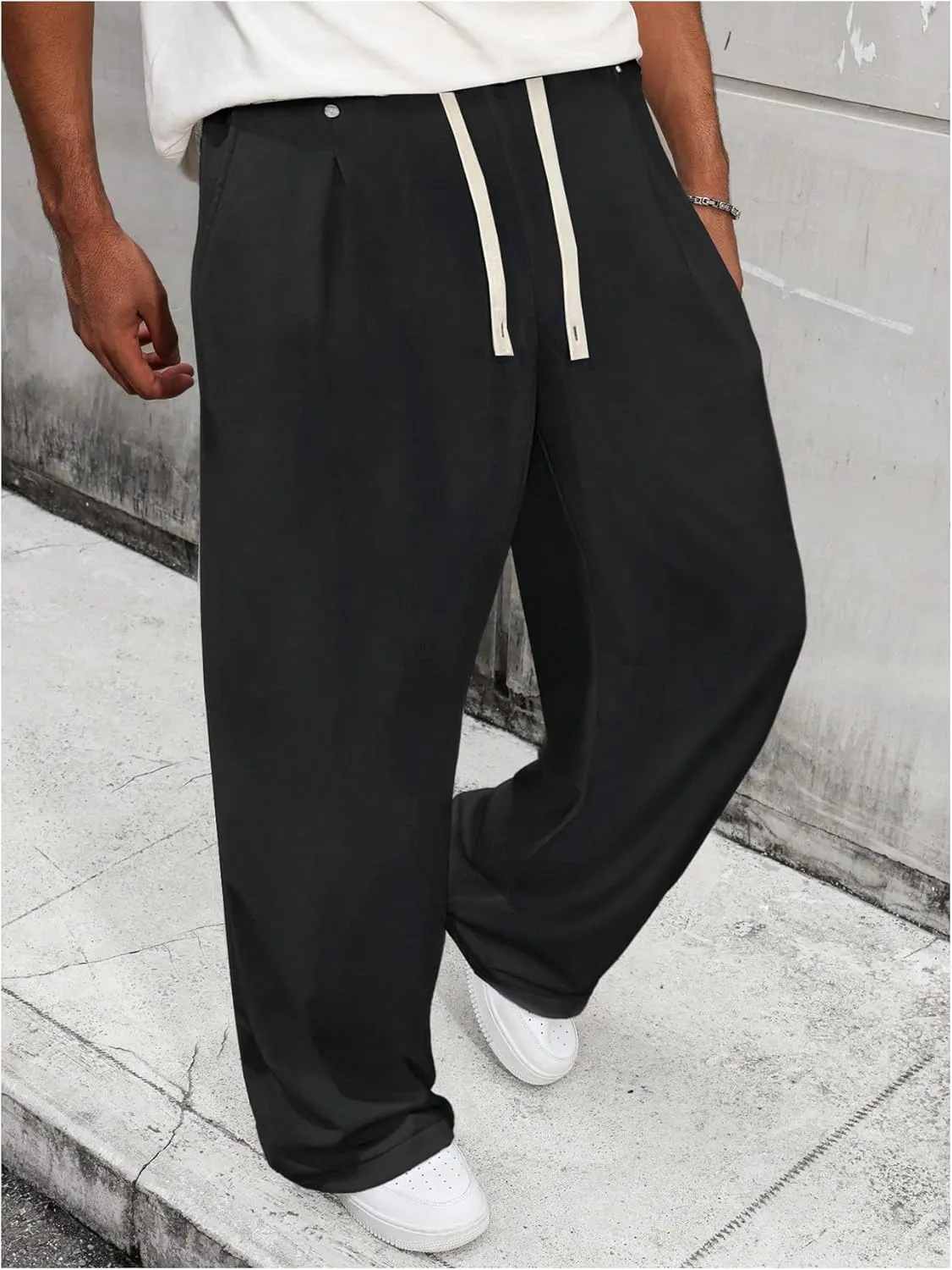 Men's Drawstring Waist Baggy Sweatpants Straight Leg Long Sports Track Pants with Pockets