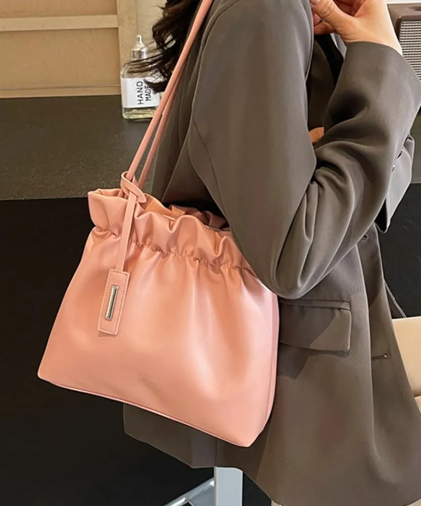Trendy Bucket Shoulder Bag for Women Small Pleated Purses Handbags Tote Bag Ladies Designer Top Handle Satchels