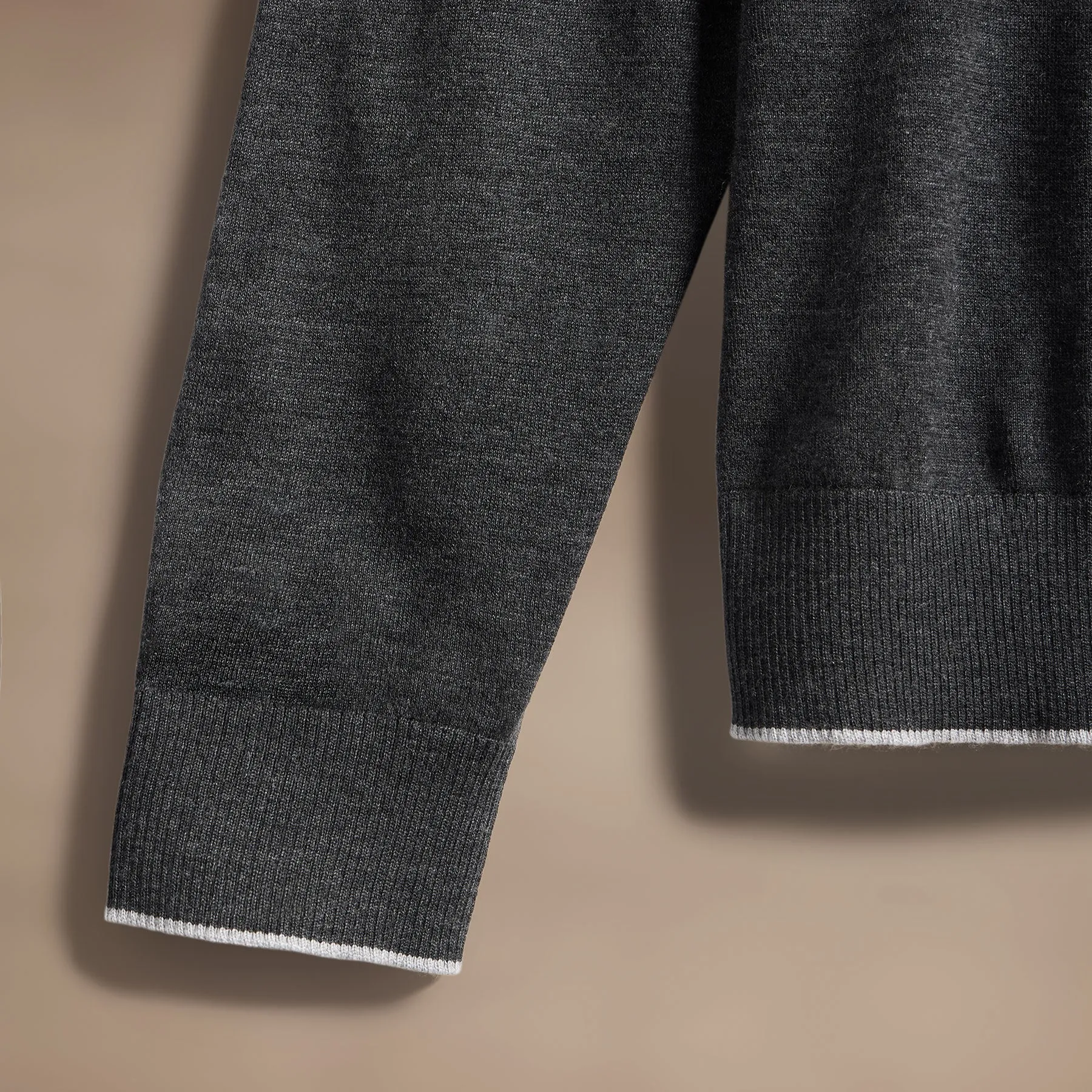 Ultrafine Cashmere Tipped Crew - Coal/Light Heather Grey