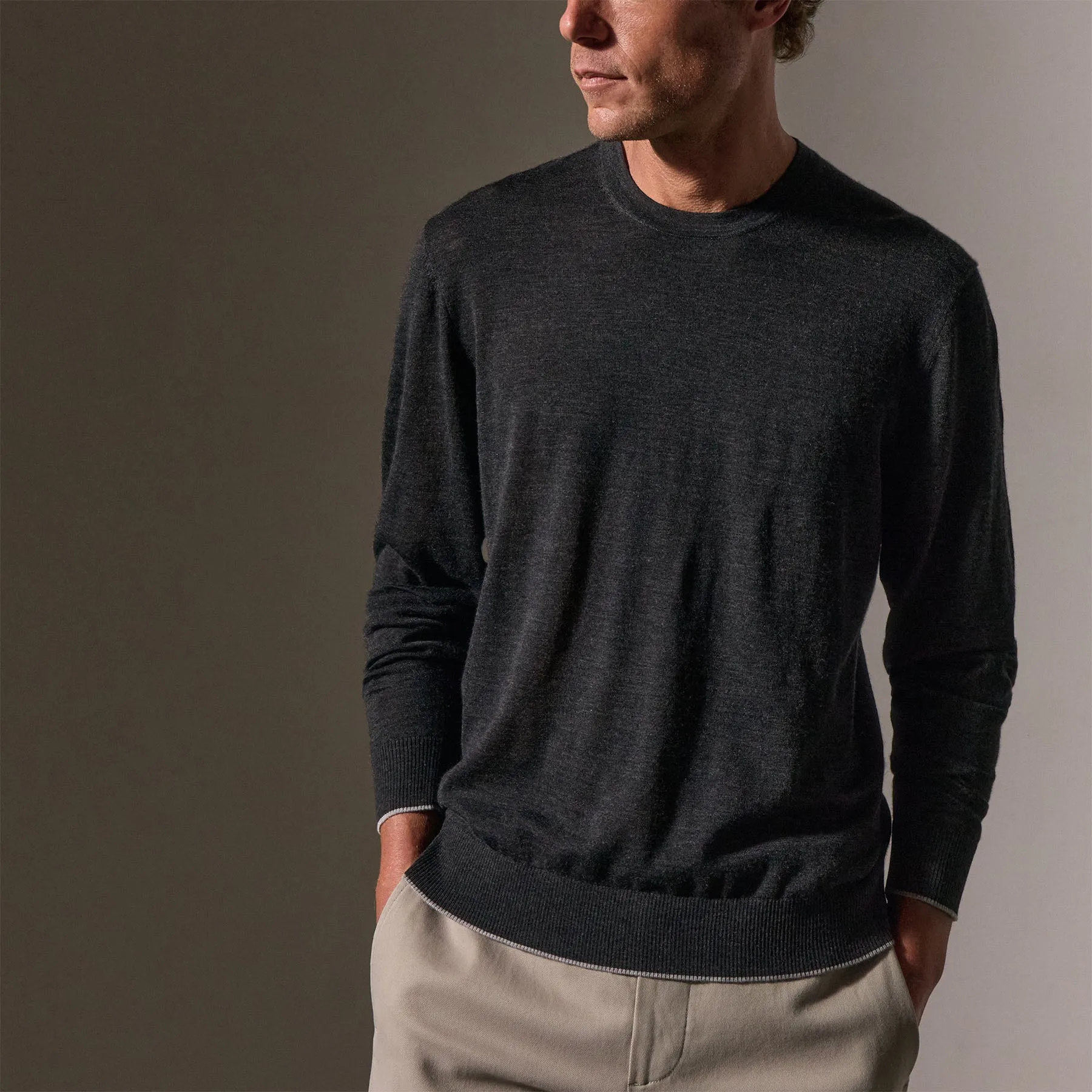 Ultrafine Cashmere Tipped Crew - Coal/Light Heather Grey