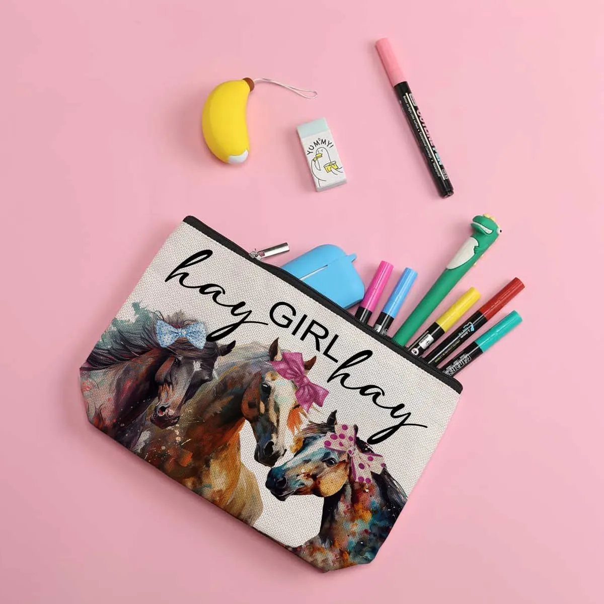 Vintage Funny Horse Stuff Farm Animals Western Makeup Bag Graduation Mothers Day Birthday Horse Gifts for Girls Women Horse Lovers Equestrian Friends Daughter Sister Niece Cosmetic Bag Hay girls Hay