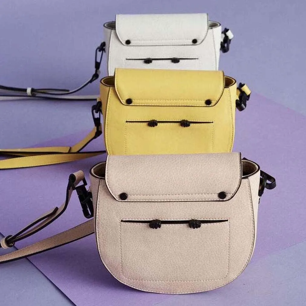 Women's Saddle Crossbody Peek-A-Boo Pocket Kitty Snout Hardware