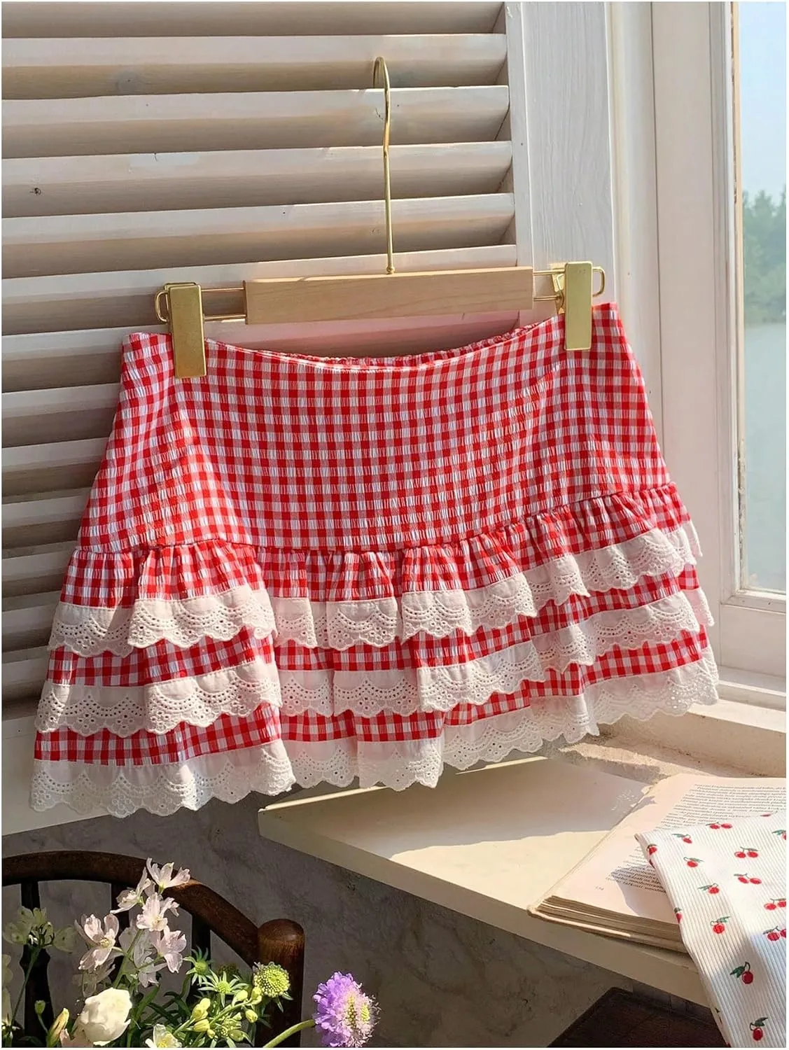 Women's Y2K Gingham Skirt with Ruffle Hem, Zipper, High Waisted, Flared A Line Mini Skirt with Layered Lace Trim