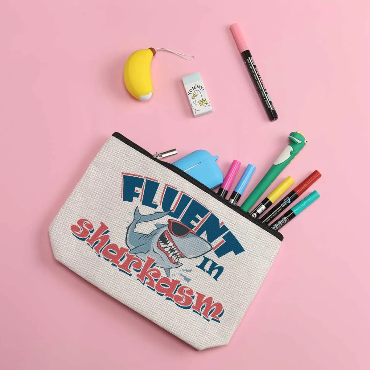 ZHAMEN Shark Gifts for Women - Shark Themed Makeup Bag & Pouch - Friendship & Occasion Gifts - Cosmetic Travel Bag